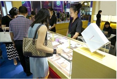 爱琳珠宝参展广州国际珠宝交易会完美谢幕_财经滚动_南方网