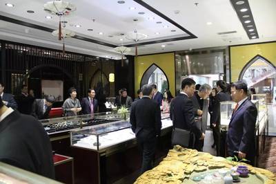 【赏槐会专栏】大连艺术品交易中心举办赏槐会“旅游商品购物展”