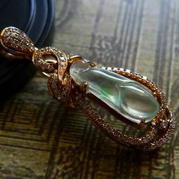 缅甸天然翡翠玻璃种兰花吊坠 品鉴、证书与市场交易指南